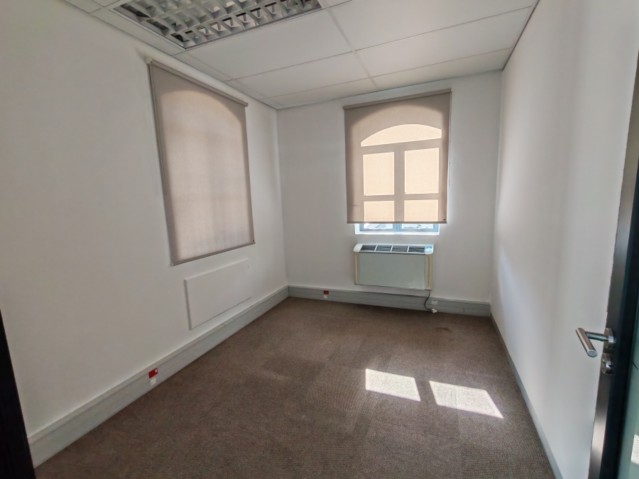 To Let Commercial Property for Rent in Jamestown Western Cape
